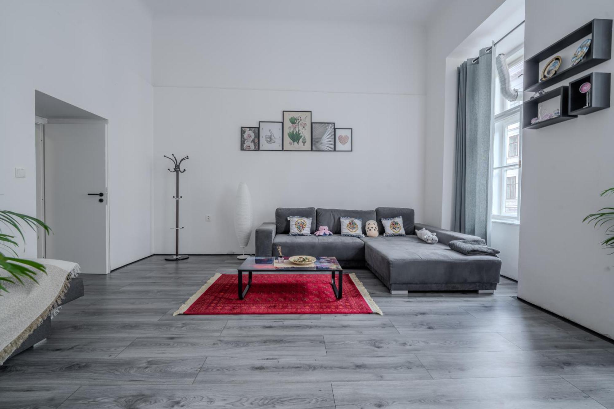 Stunning & Spacious 2bdr In Center Prague1 Apartmán